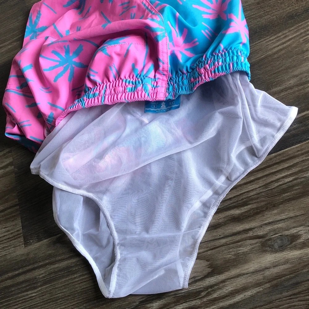 Chubbies Mens Palm Tree Print Swim Trunks Pink Blue Lined Small